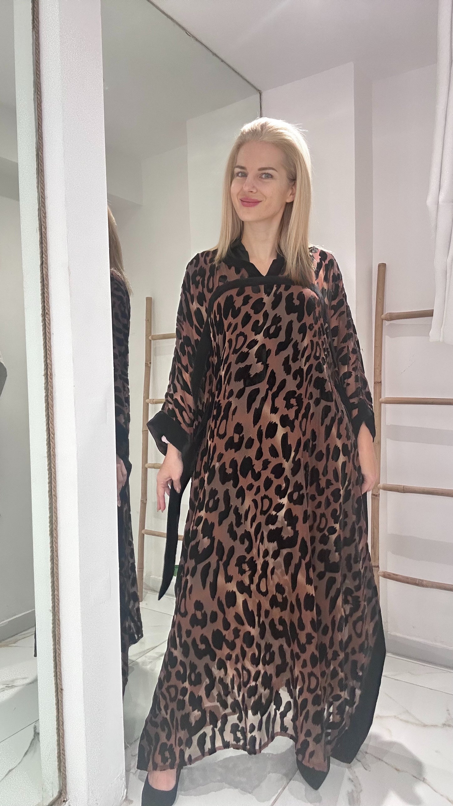 LEOPARD VELVET ARABIC CAFTAN