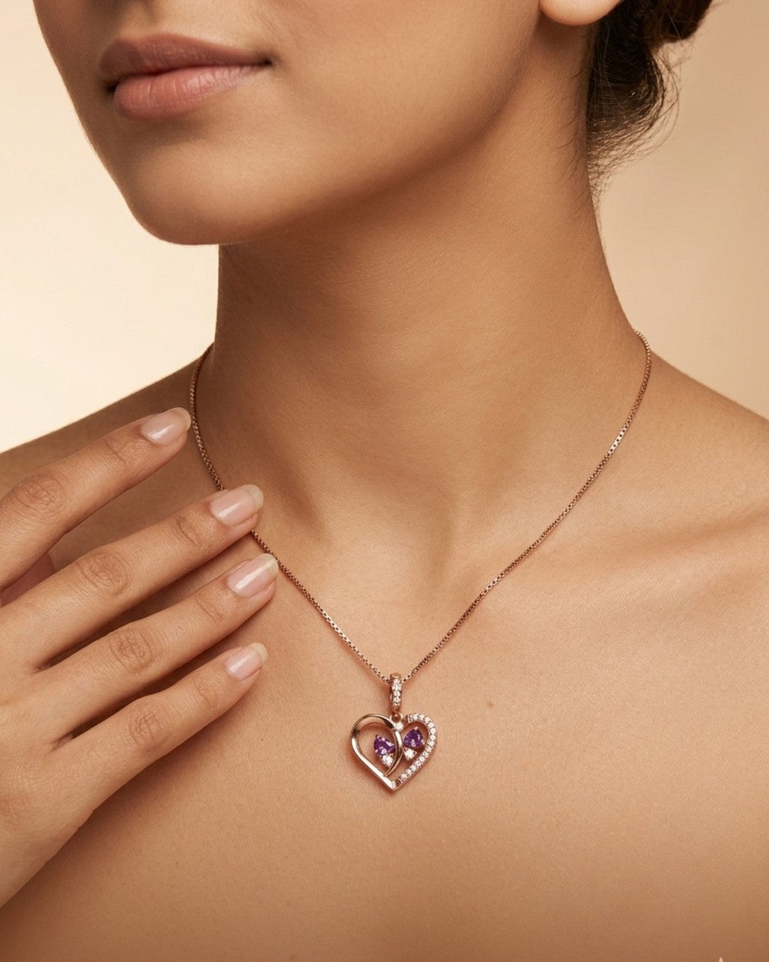 DAZZ HEART NECKLACE