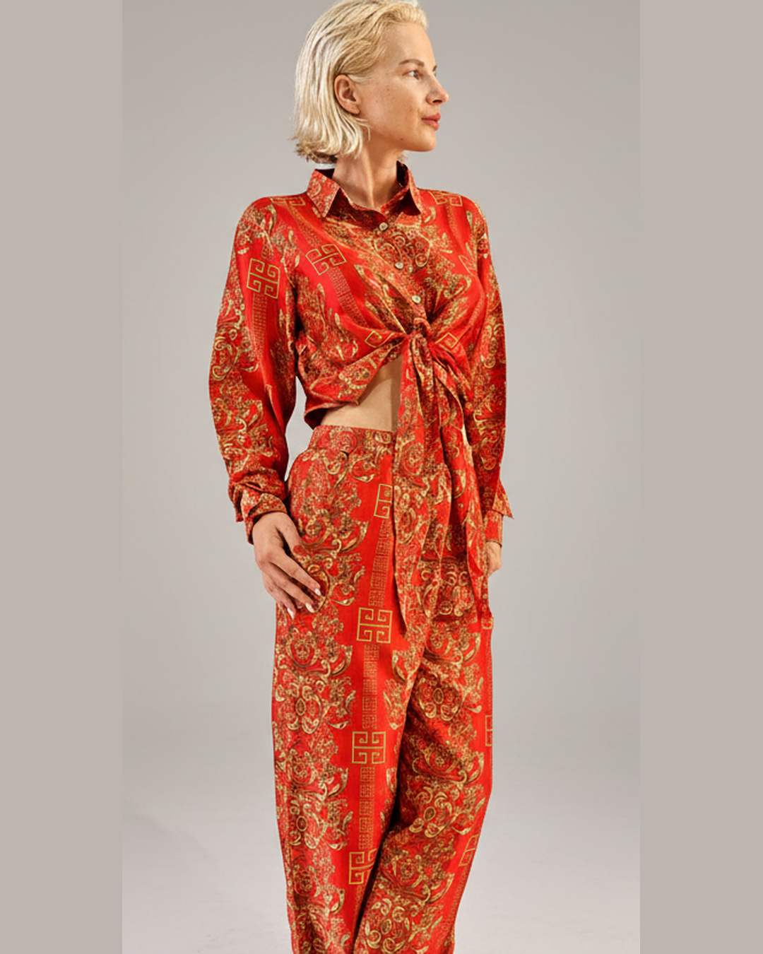 ABU DHABI SATIN SET | Luxury Σατέν Σετ με Roma Stamp Κόκκινο & Λευκό