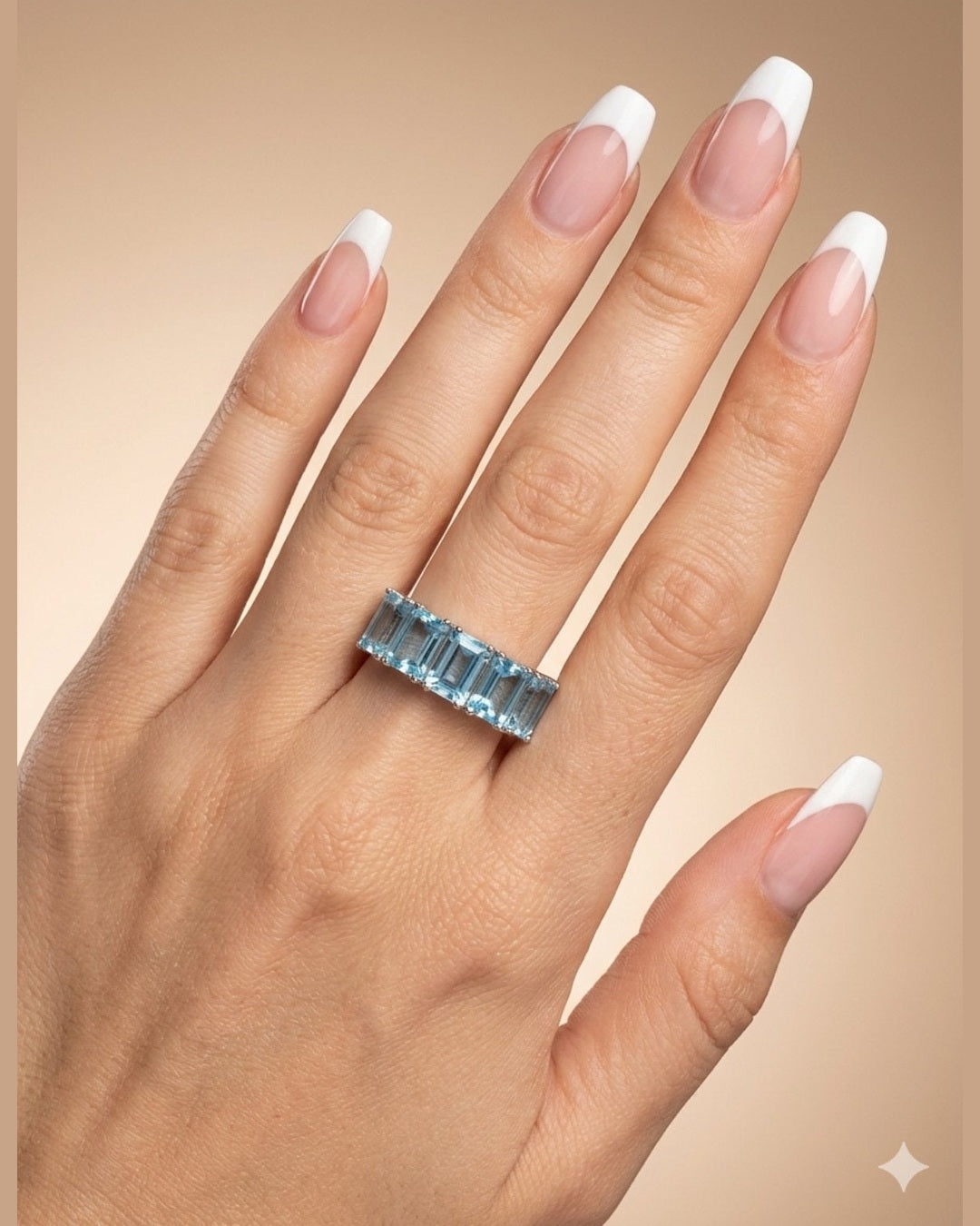 DAZZ RING