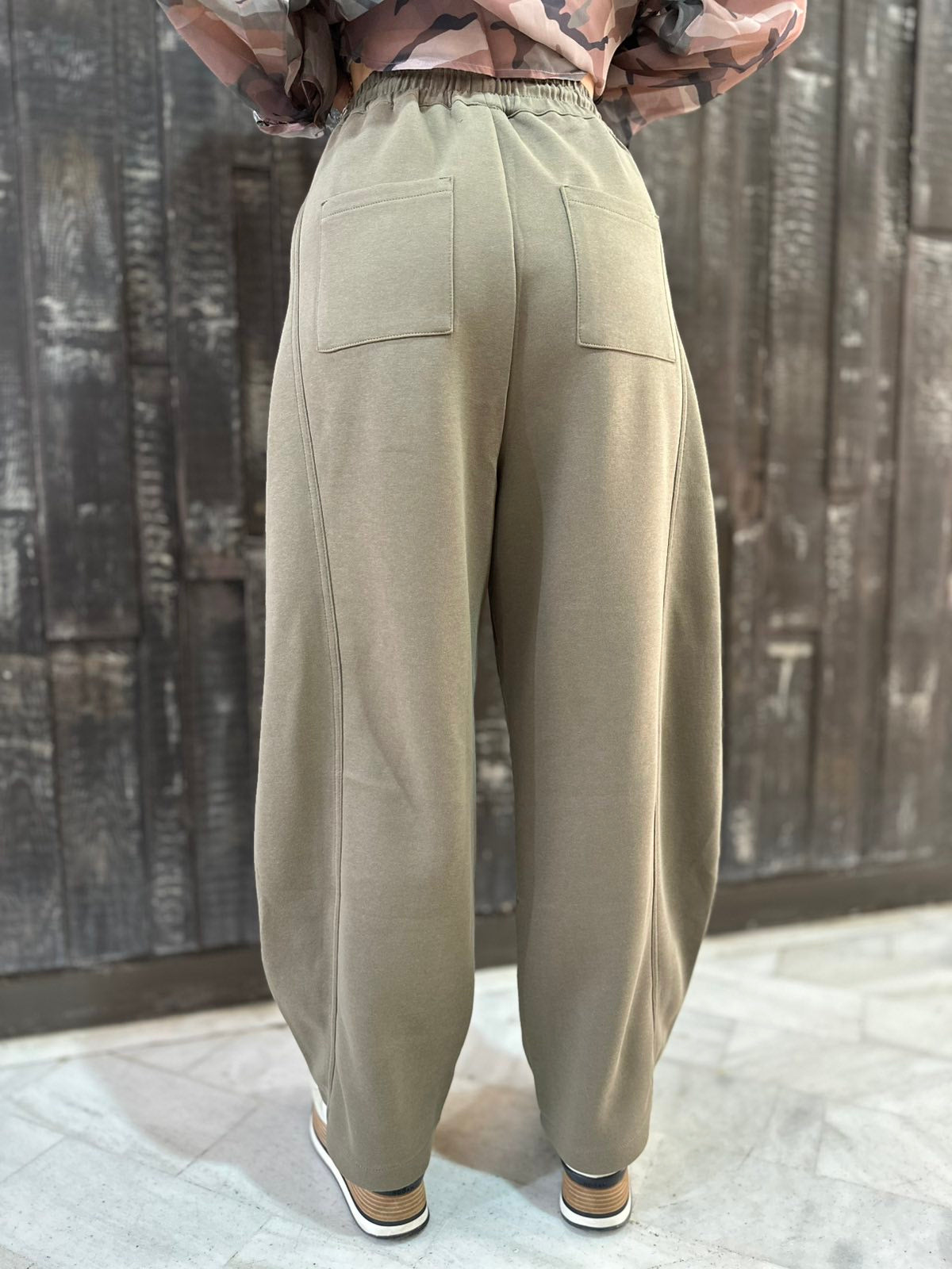 CASUAL KHAKI