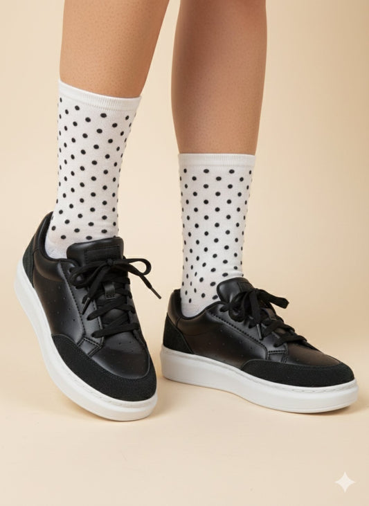 Urban Chic Black Sneakers